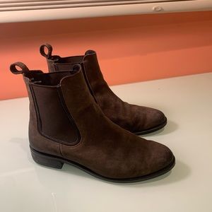 Cute lightly worn ankle boots from Thursday Boot Co.!